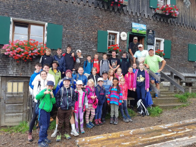 Galerie: Aktivitäten rund um den Skiclub - Jugendcamp im Allgäu 2023